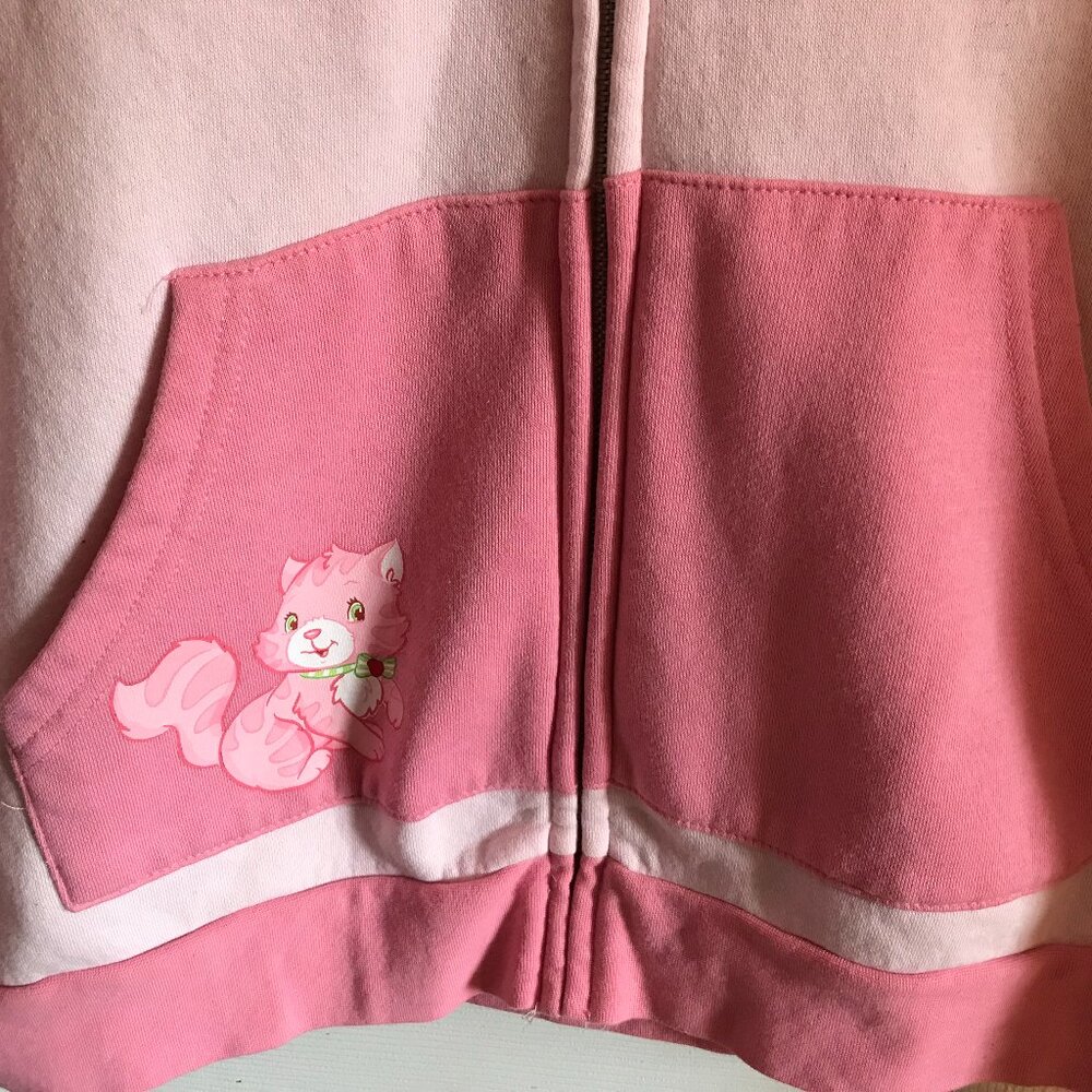 Strawberry Shortcake Hoodie LG Hot Topic - Picture 4 of 11